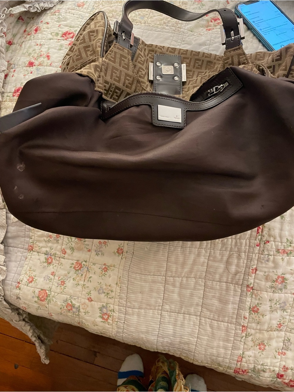Authentic Fendi Zucca Canvas Shoulder Bag – Classic FF Monogram. - Picture 10 of 16